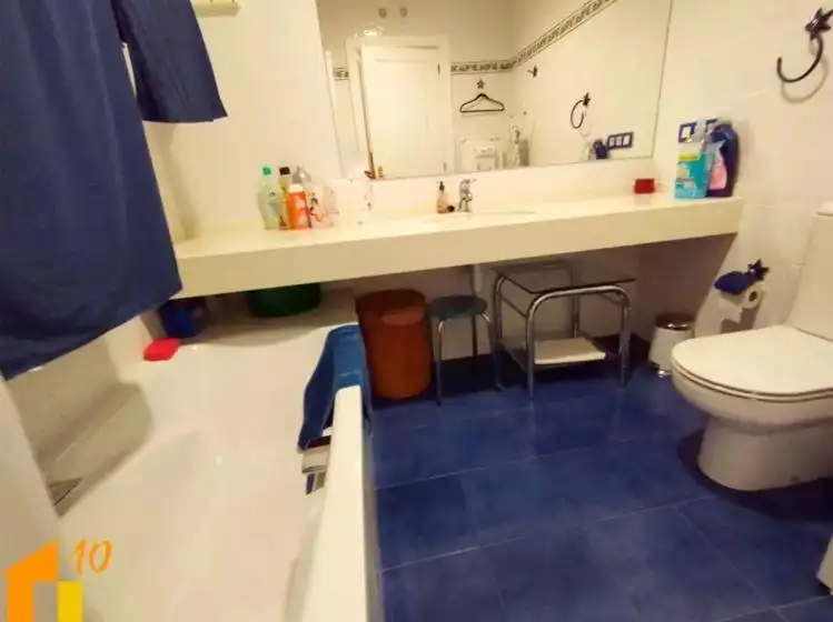 Baño de Piso en venta en Burgos con Calefacción