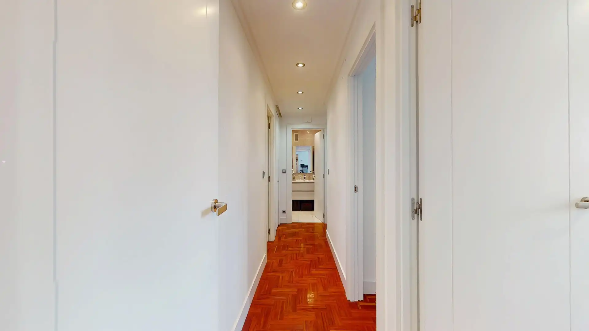 Piso en venta en Bilbao  con Trastero y Balcón