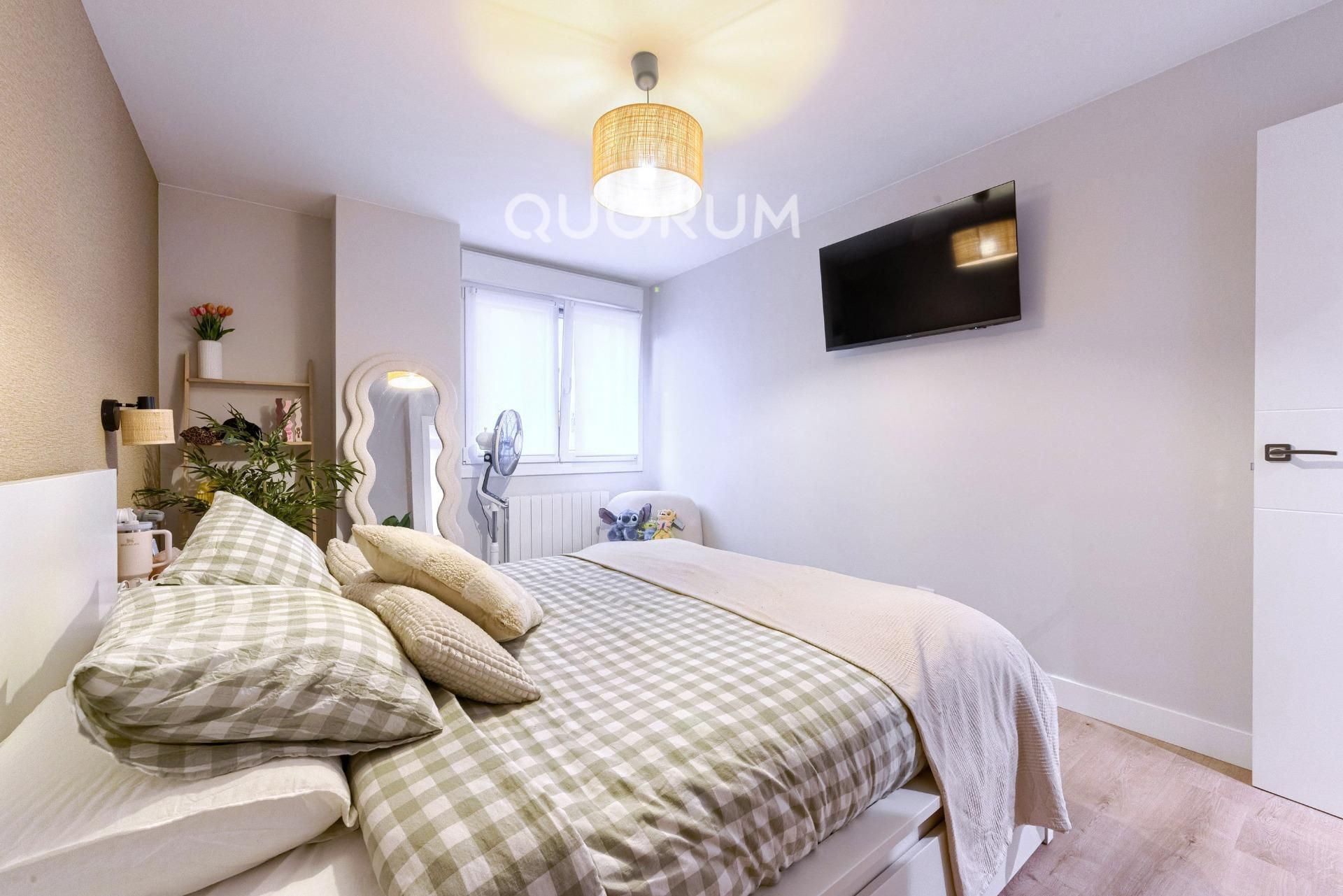 Habitación de Piso en venta en Basauri  con Calefacción y Amueblado