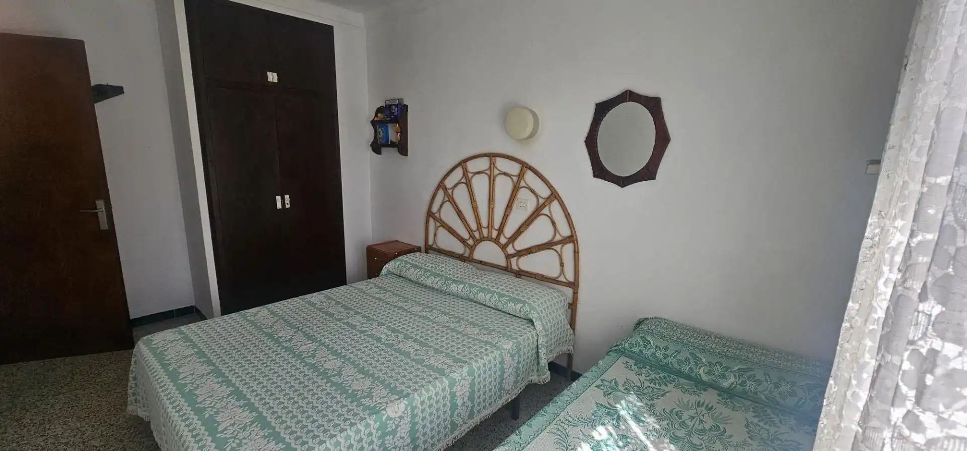 Dormitori de Apartament en venda en L'Estartit amb Terrassa