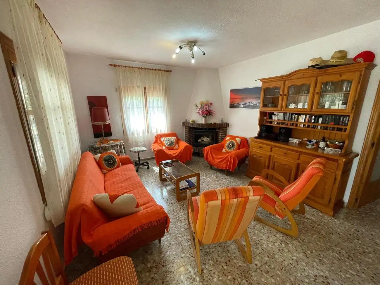 Sala d'estar de Casa o xalet en venda en Alicante / Alacant amb Aire condicionat, Jardí privat i Terrassa