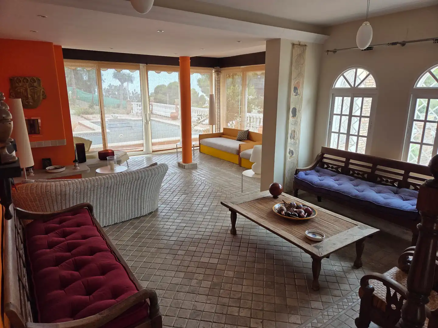 Sala de estar de Casa o chalet en venta en Vélez-Málaga con Aire acondicionado, Jardín privado y Terraza