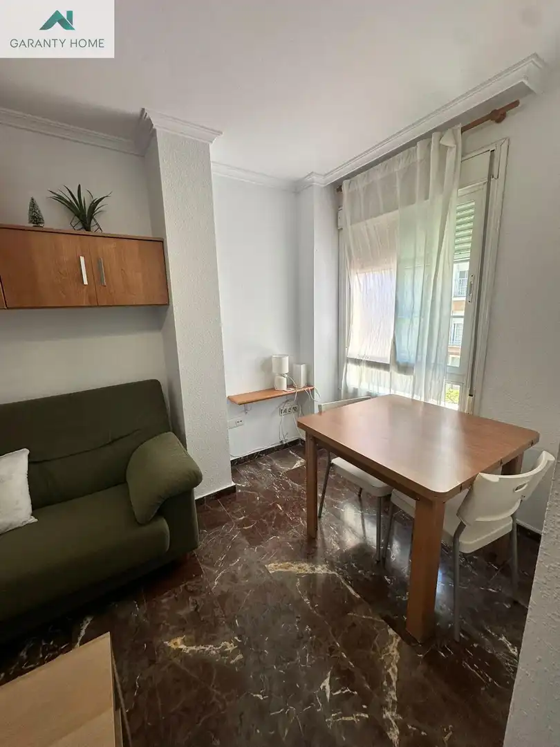 Bedroom of Flat for rent in Málaga  with Furnished and Balcony