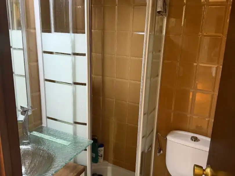 Bathroom of Flat for sale in Nucli Urbà  