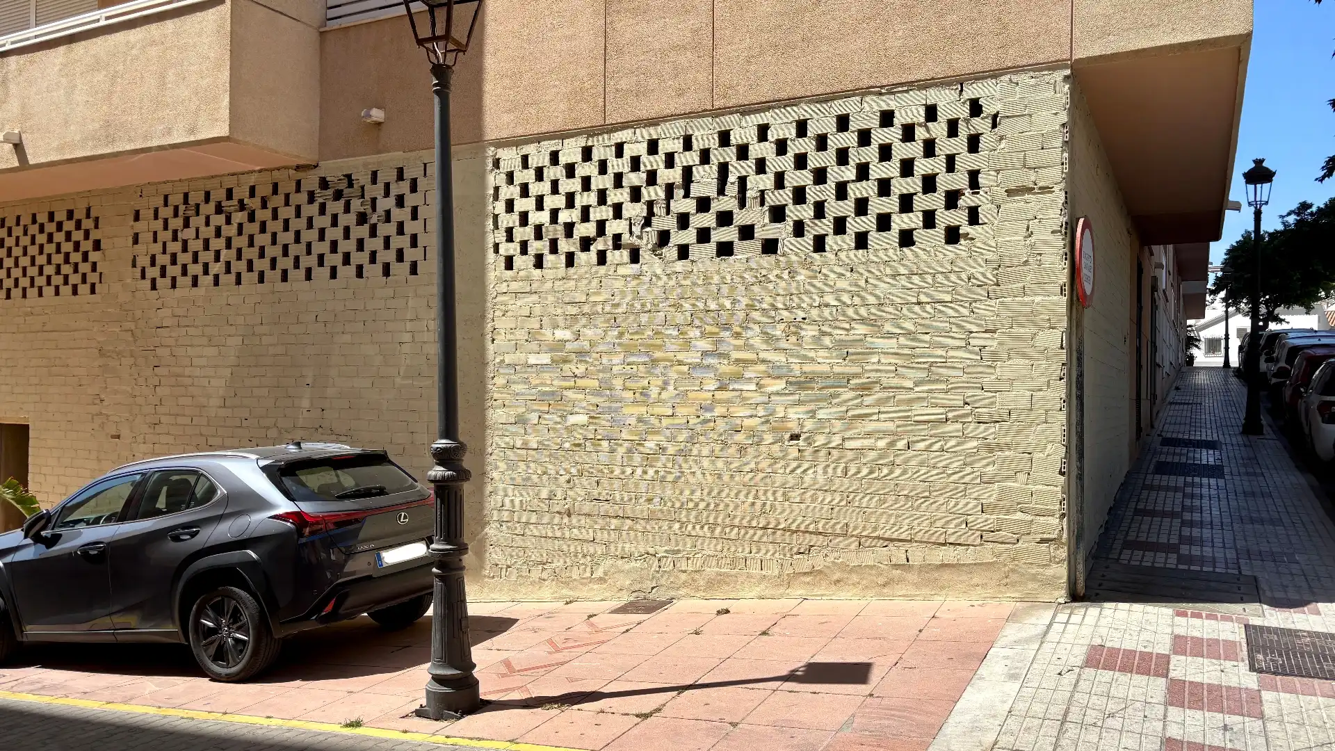 Vista exterior de Local en venta en Estepona