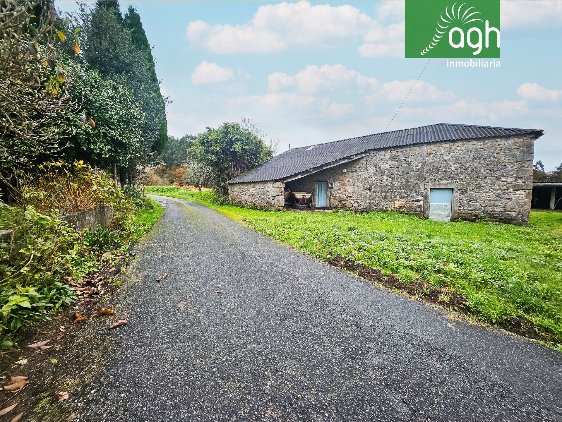 Exterior view of House or chalet for sale in Irixoa  with Private garden and Storage room