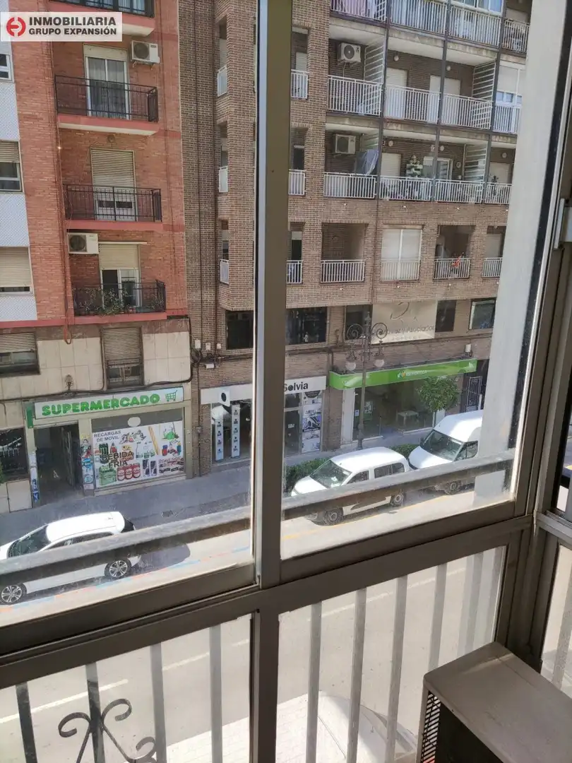 Vista exterior de Pis en venda en Orihuela amb Terrassa, Moblat i Balcó