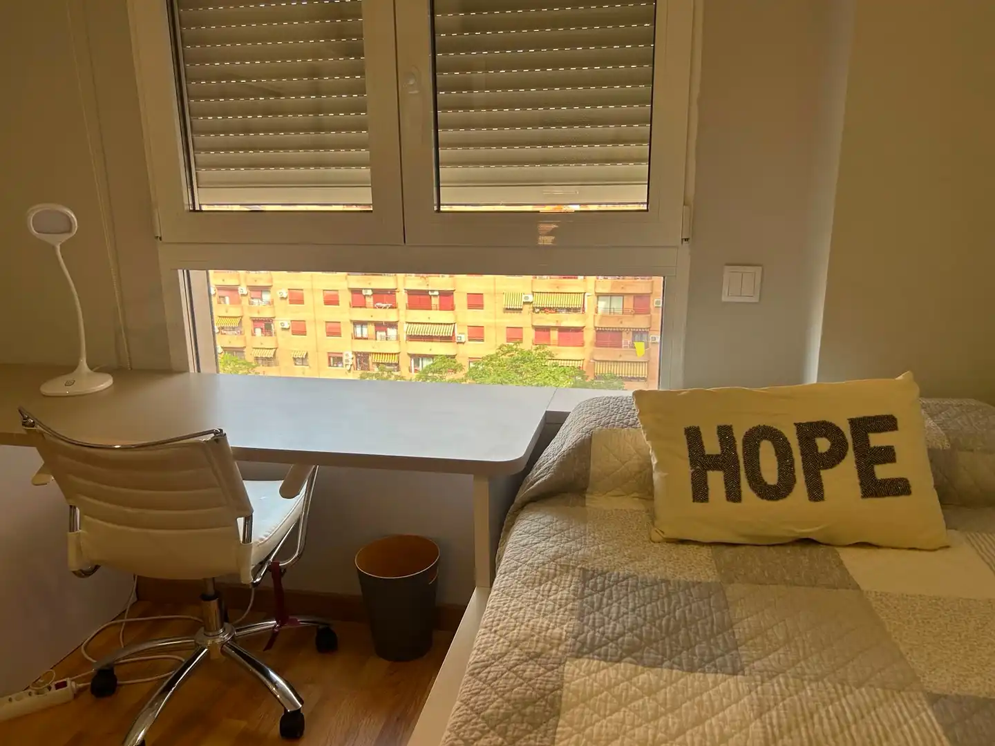 Habitación de Piso en venta en Valencia con Aire acondicionado, Amueblado y Balcón