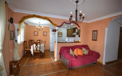 Sala d'estar de Pis en venda en Conil de la Frontera amb Aire condicionat i Terrassa