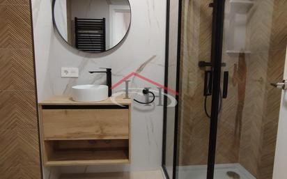 Bathroom of Flat for sale in León Capital   with Terrace