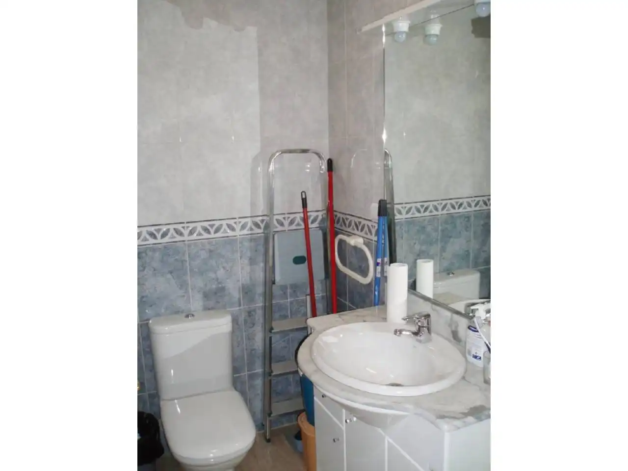 Bathroom of Office for sale in Sant Joan d'Alacant  with Air Conditioner and Alarm