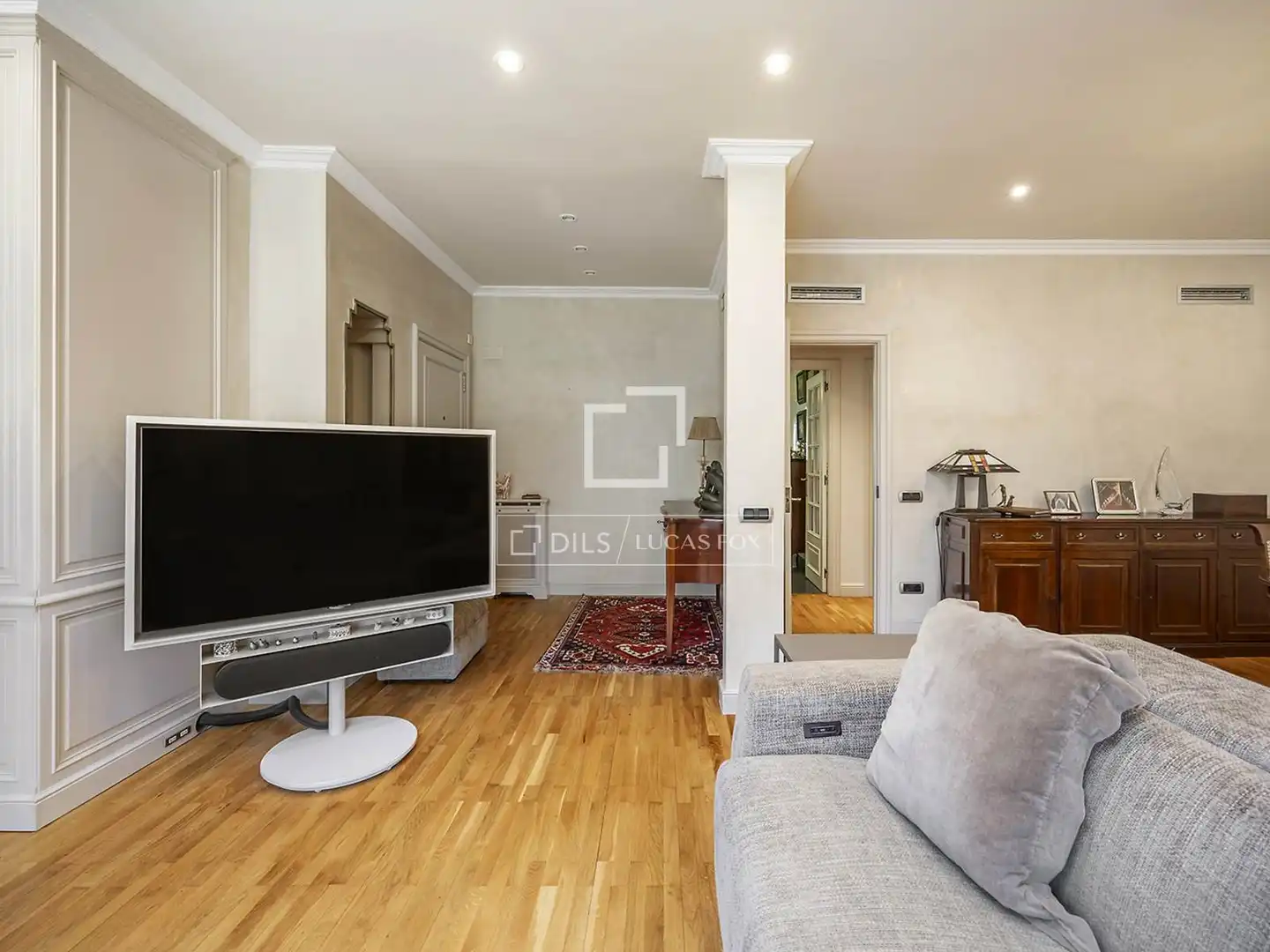 Wohnzimmer von Wohnung zur Miete in Barcelona mit Heizung, Privatgarten und Parkett