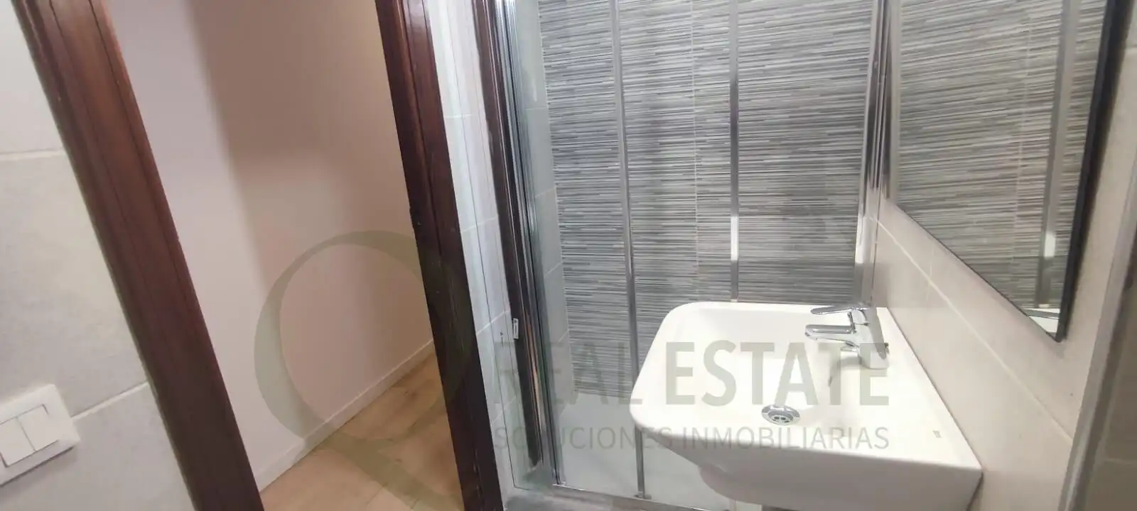 Baño de Piso de alquiler en Alicante / Alacant con Calefacción, Terraza y Amueblado