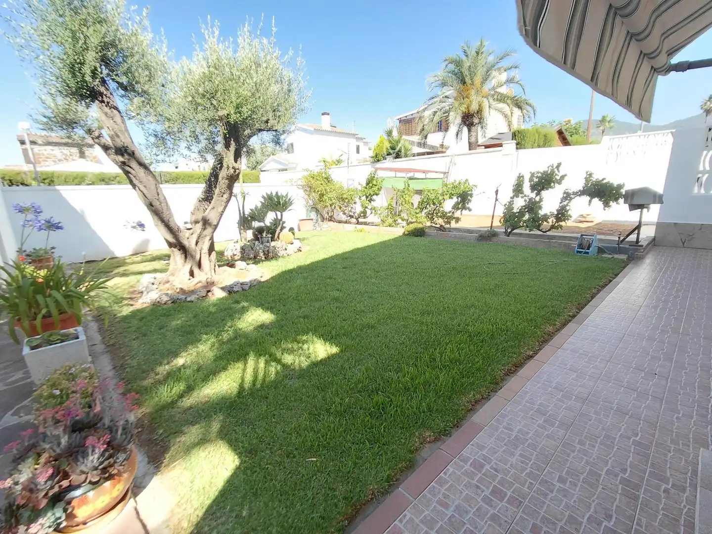 Casa aparellada amb terrassa en venda a Heliópolis, imagen 34