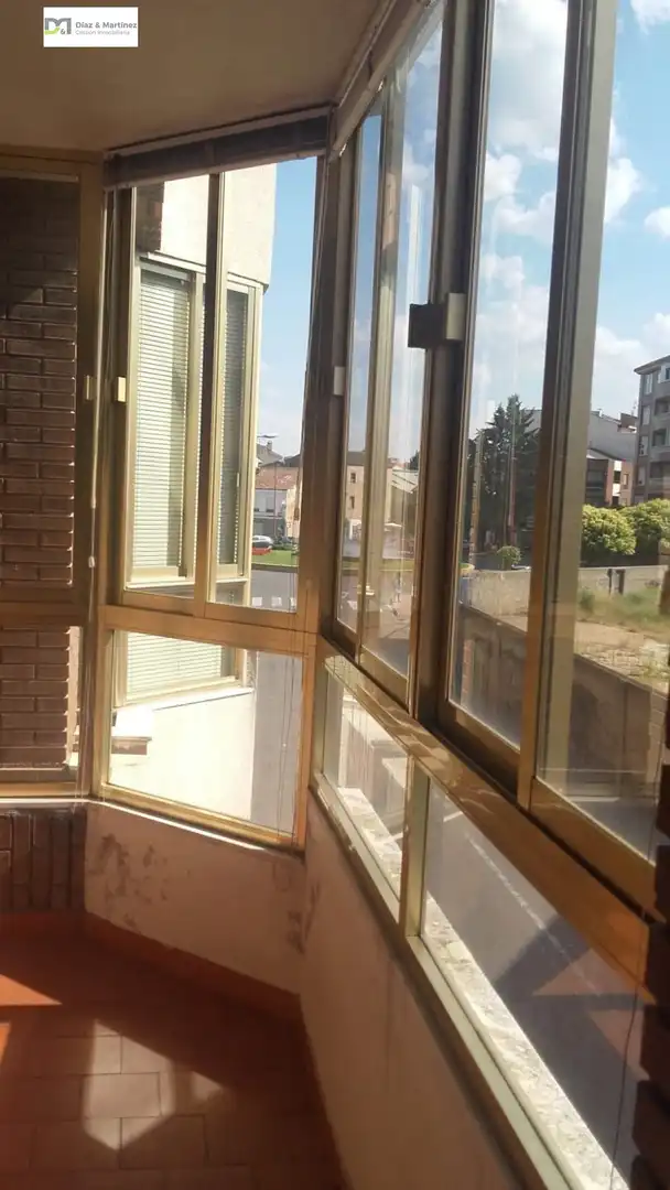 Piso en venta en La Bañeza  con Calefacción y Terraza