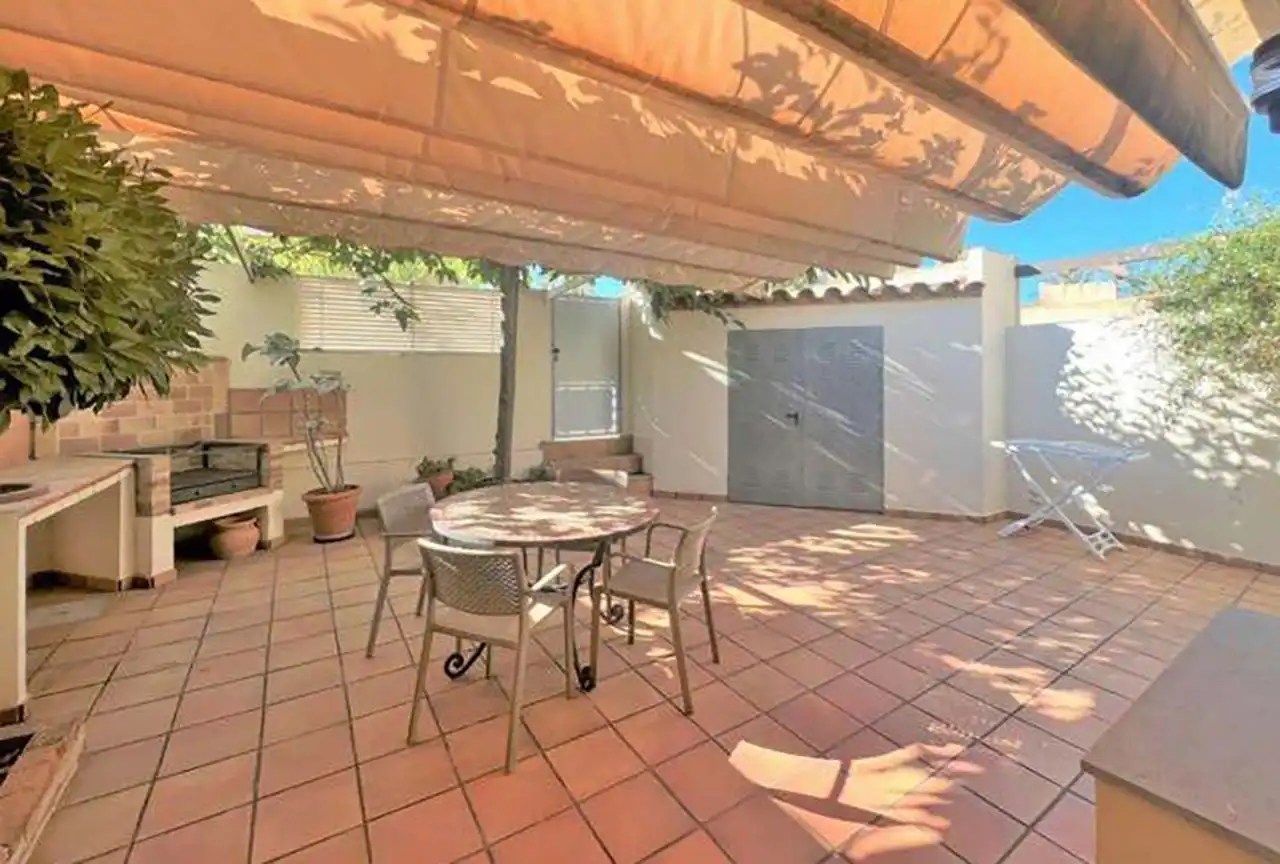 Terraza de Casa o chalet de alquiler en Benicasim / Benicàssim con Aire acondicionado, Calefacción y Jardín privado