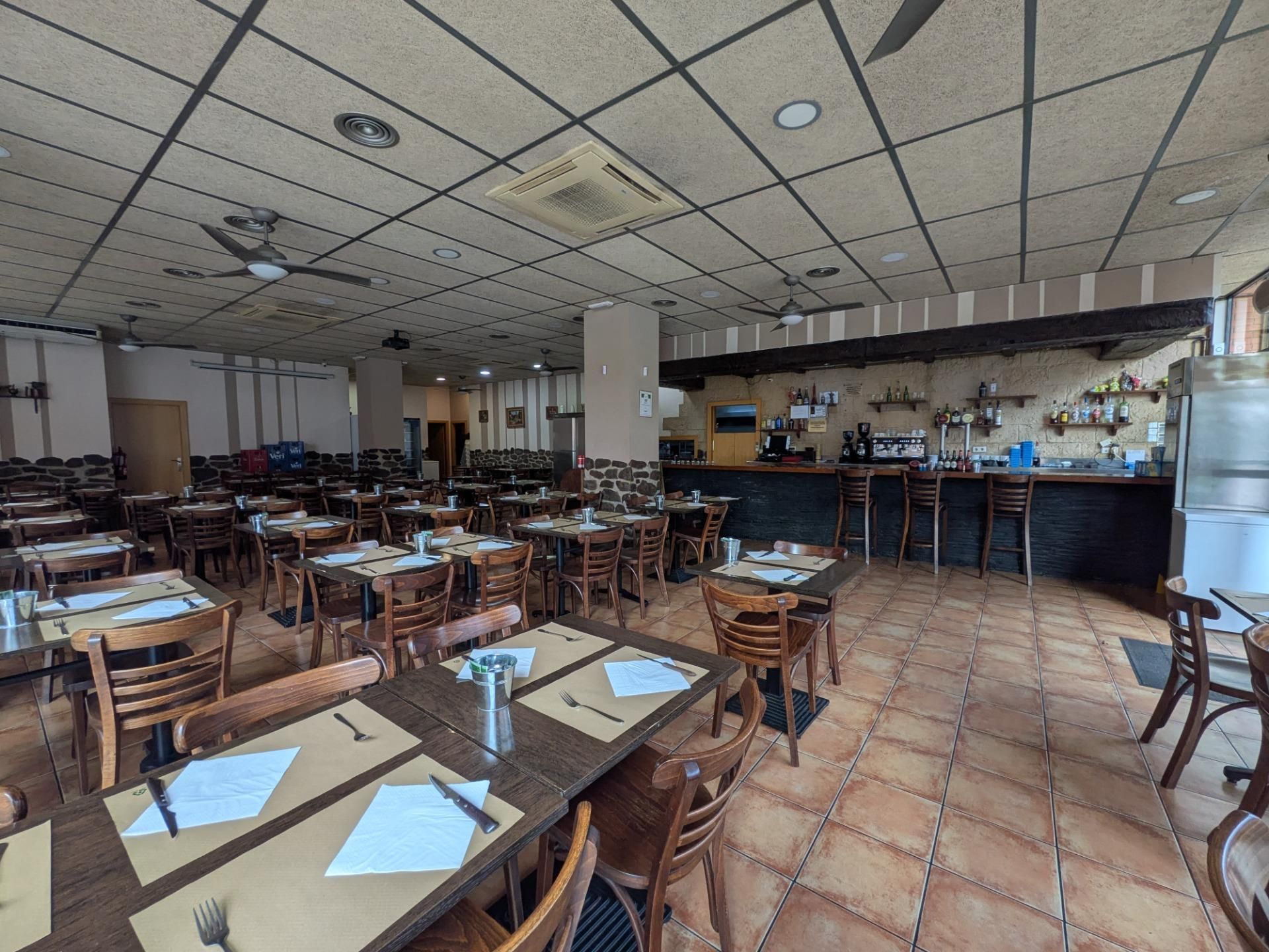 Local de lloguer a Can Llong