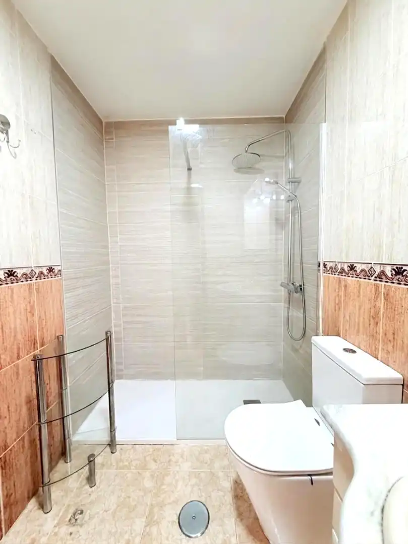 Flat with terrace to rent in Calle Milán, imagen 38