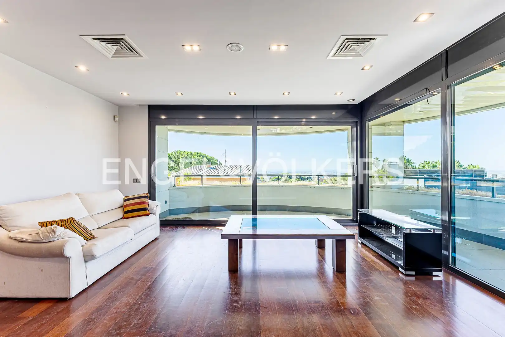 Terrace of Houses for sale in Esplugues de Llobregat  with Air Conditioner, Heating and Private garden