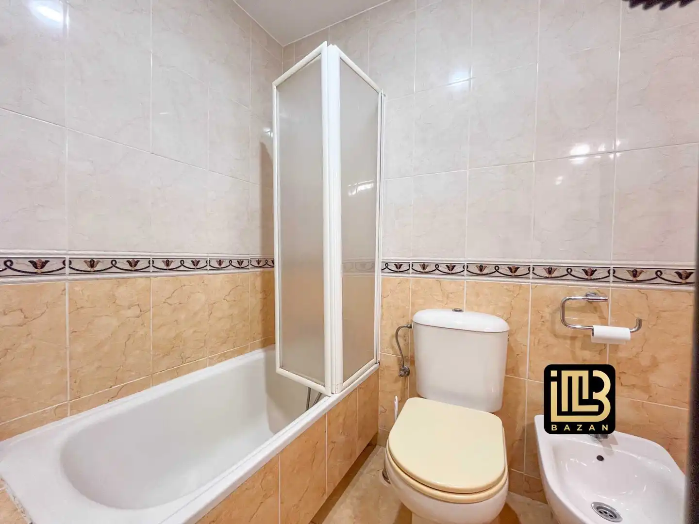 Baño de Piso de alquiler en Málaga con Aire acondicionado, Terraza y Amueblado
