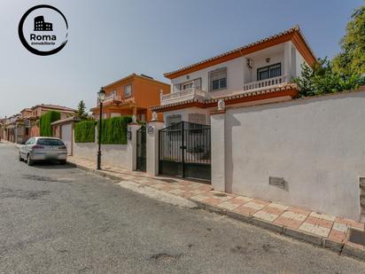 Exterior view of House or chalet for sale in Cúllar Vega  with Air Conditioner and Terrace