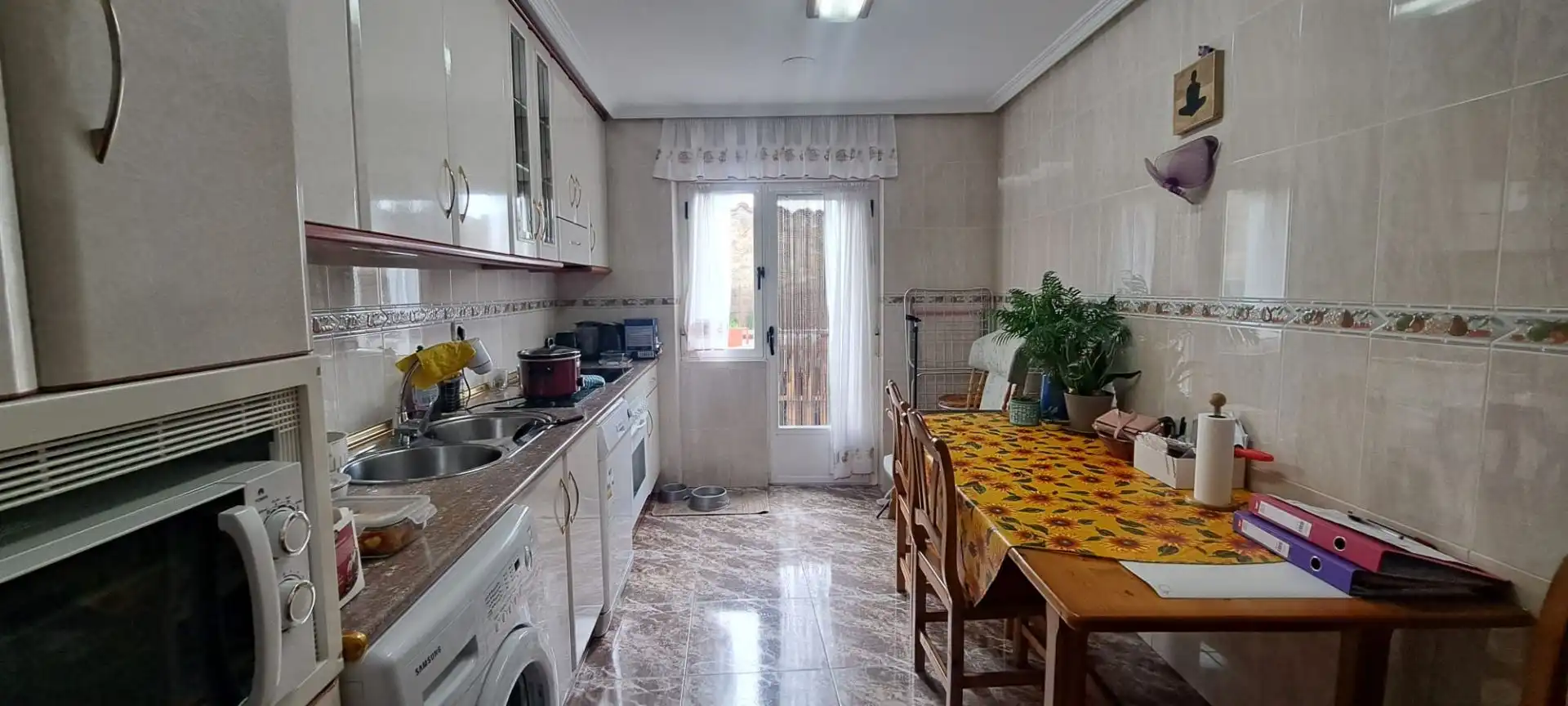 Cocina de Casa adosada en venta en Ávila con Calefacción y Amueblado