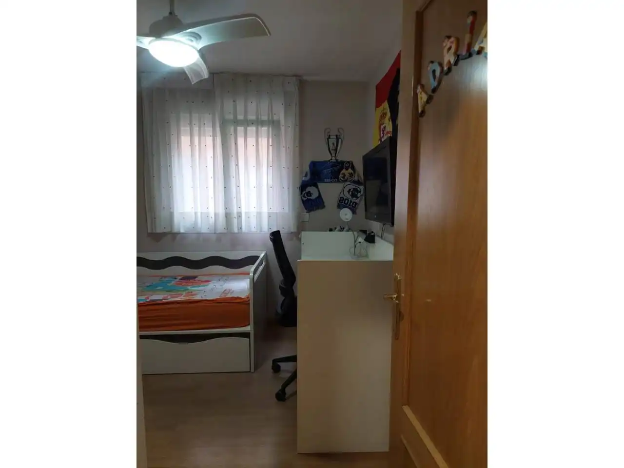 Dormitori de Apartament en venda en Cedillo del Condado amb Calefacció i Traster