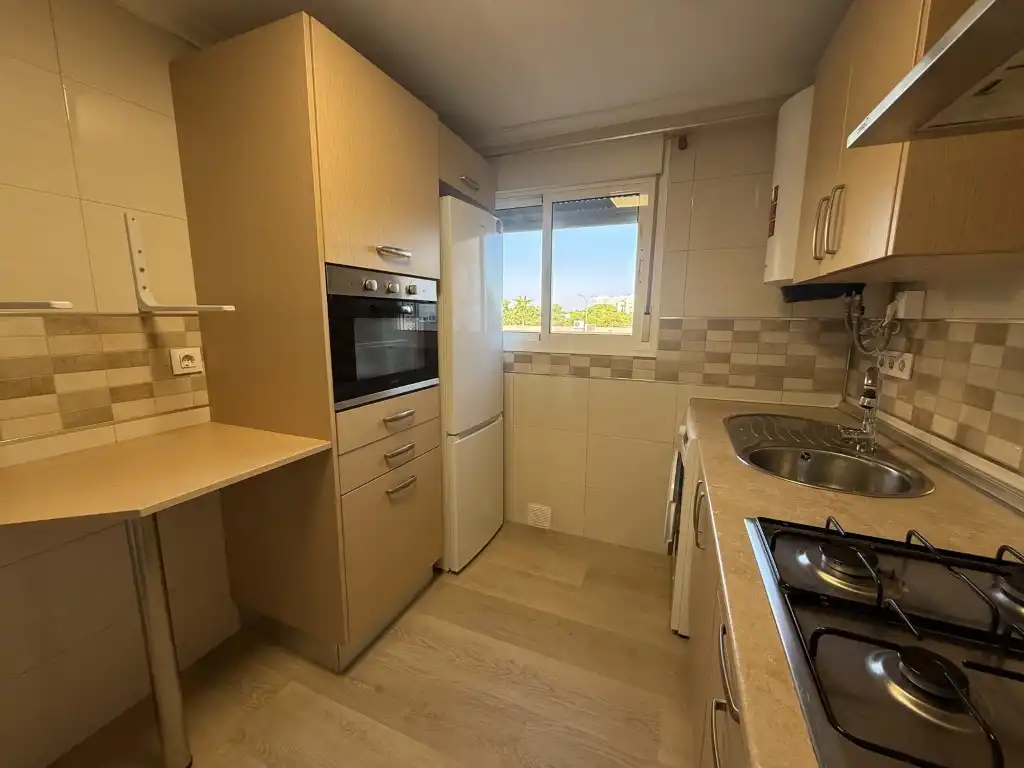 Kitchen of Flat for rent in Sevilla  with Air Conditioner