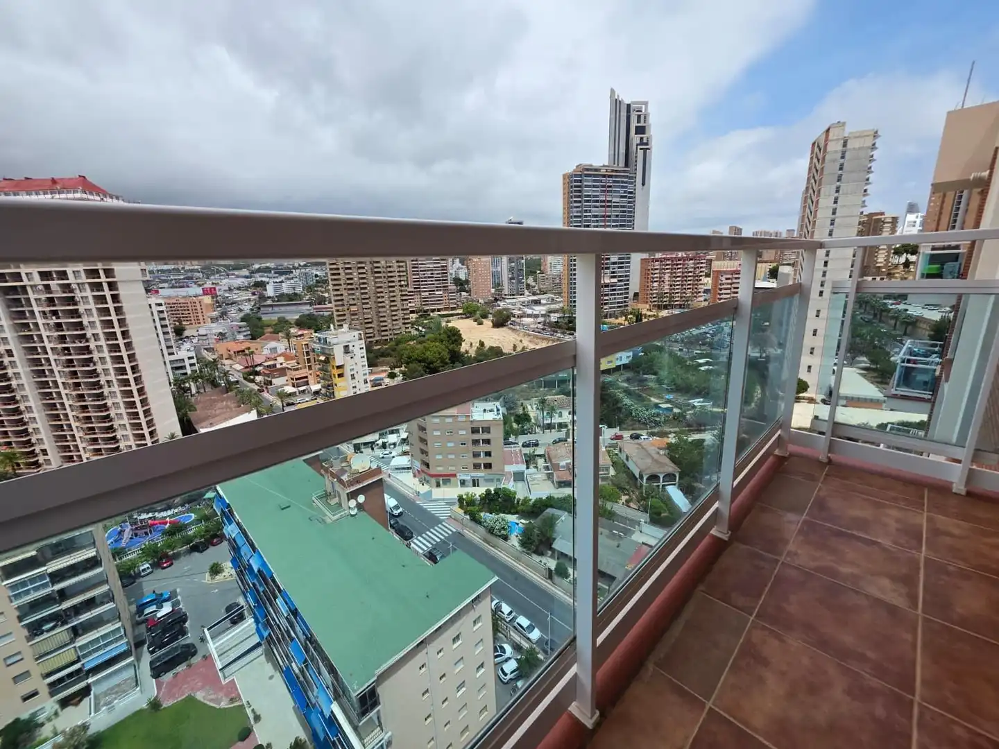 Penthouse with terrace for sale in Cala de Finestrat, imagen 4