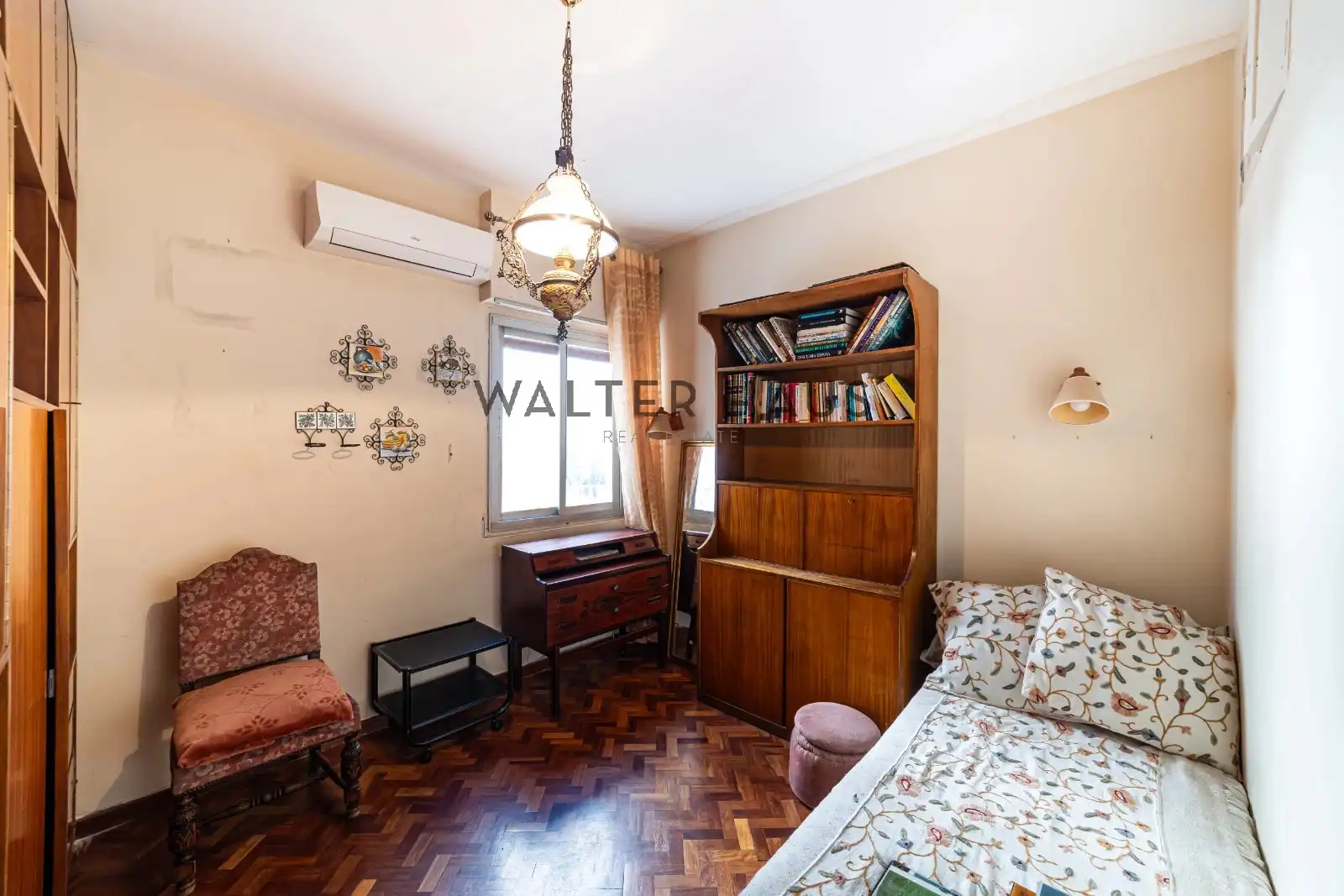 Bedroom of Flat for sale in Madrid  with Air Conditioner and Heating