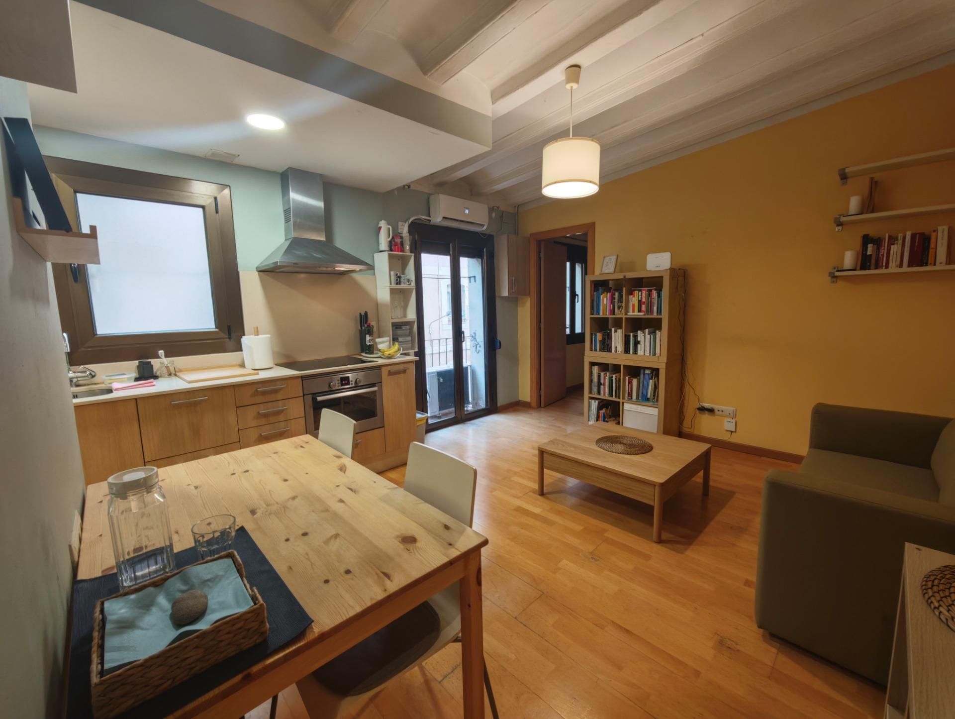 Cuina de Pis en venda en  Barcelona Capital amb Aire condicionat, Parquet i Balcó