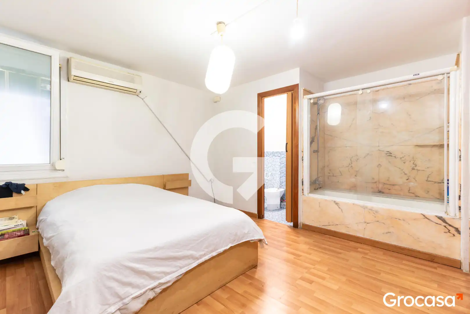 Schlafzimmer von Wohnung zum Verkauf in Sant Just Desvern mit Klimaanlage, Heizung und Schwimmbad