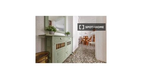 Photo 2 of Apartment for share in El Cabanyal - El Canyamelar,  Valencia Capital