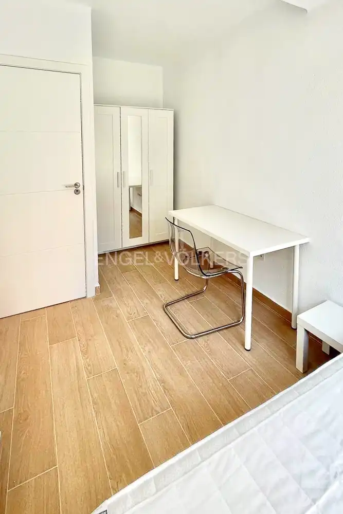 Habitación de Piso en venta en Valencia con Calefacción y Balcón