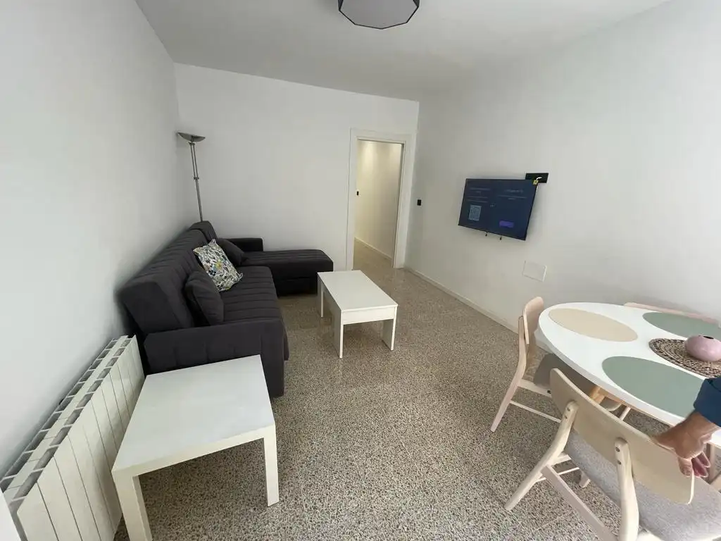 Flat for rent in Calle Ribera del Beiro, San Francisco Javier