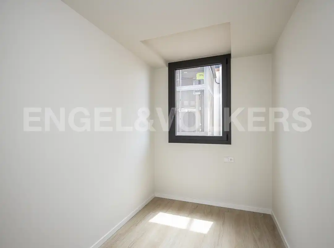 Schlafzimmer von Maisonette zum Verkauf in Barcelona mit Klimaanlage, Heizung und Parkett
