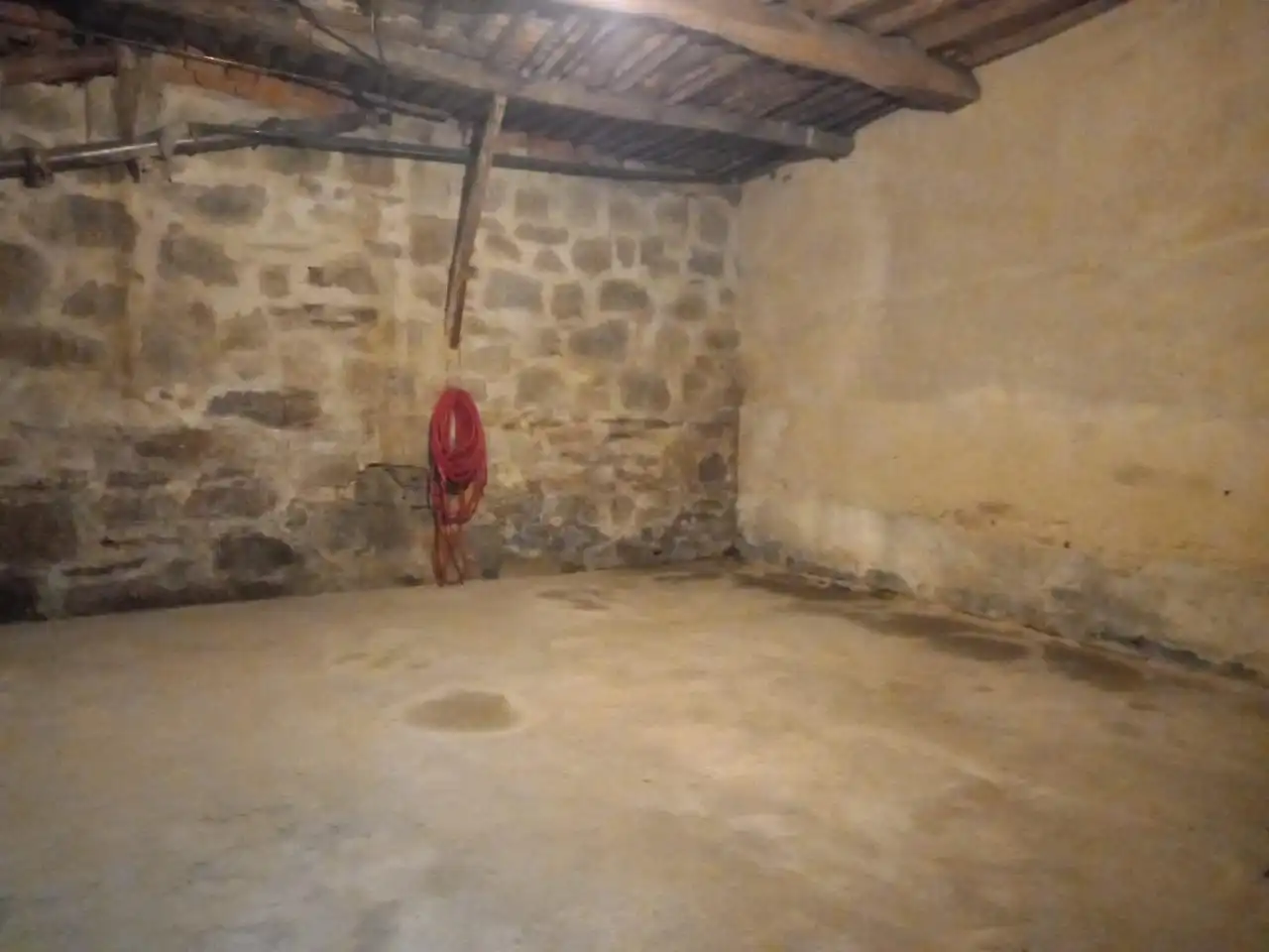 Buildings for sale in Castro Caldelas