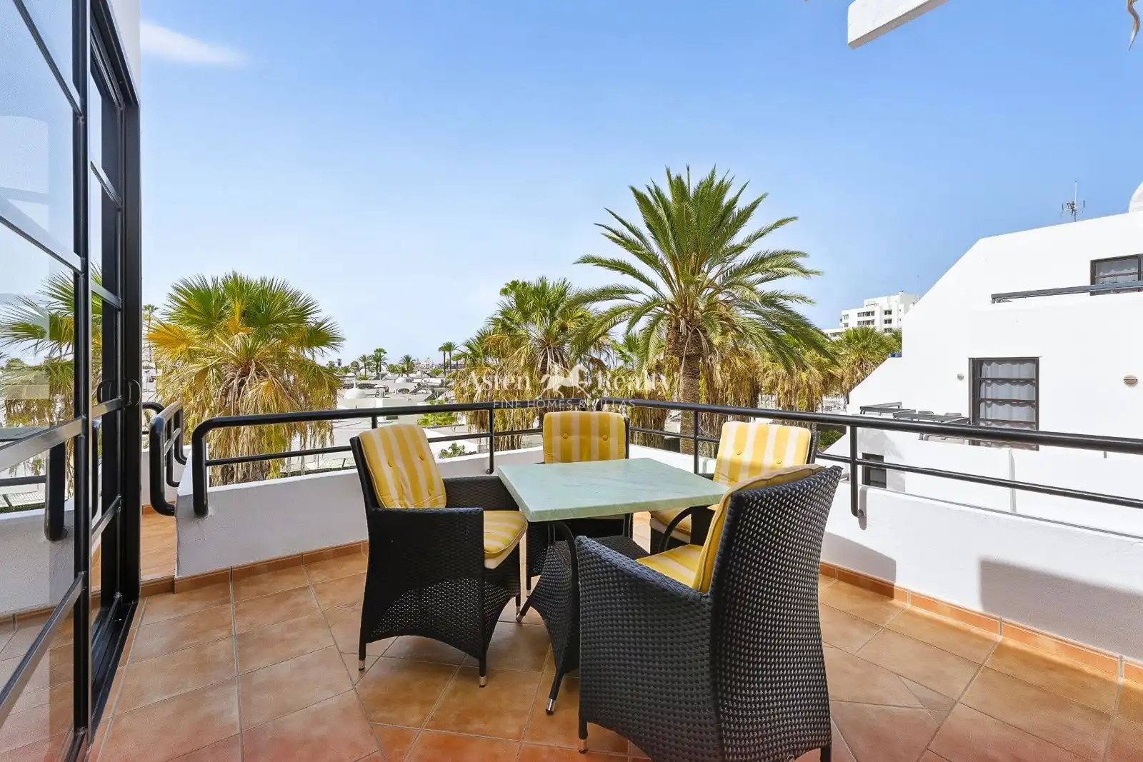 Penthouse with pool for sale in Santiago Puig 2, imagen 13