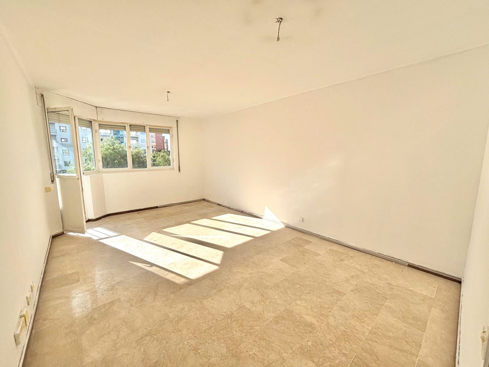 Living room of Flat for sale in Benalmádena  with Terrace, Washing machine and Community pool