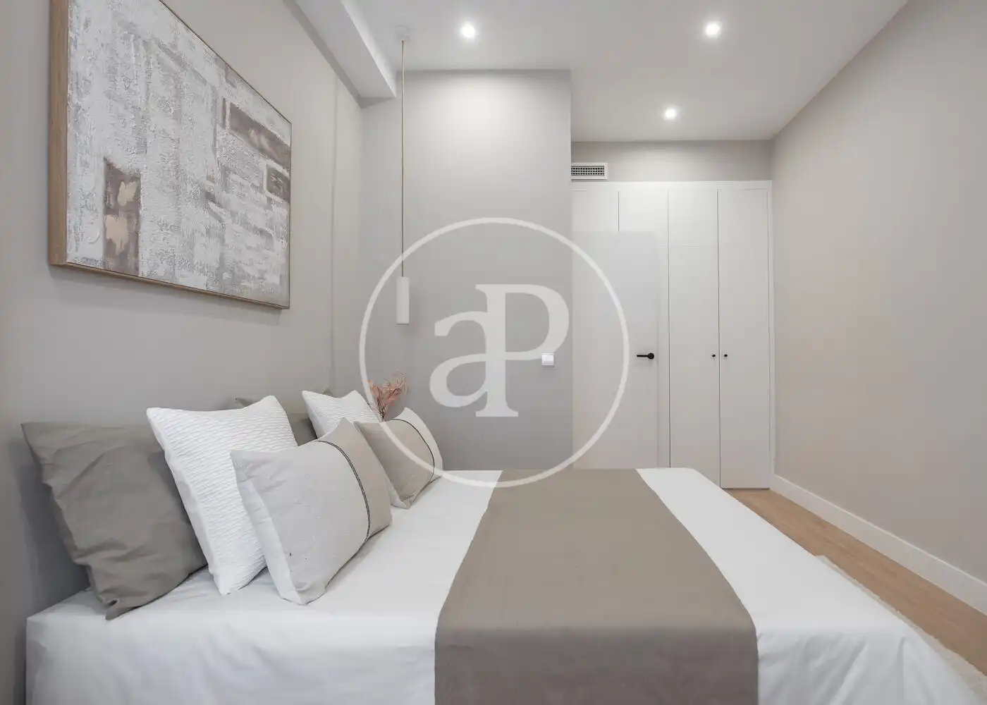 Dormitori de Pis en venda en Madrid amb Aire condicionat, Calefacció i Terrassa