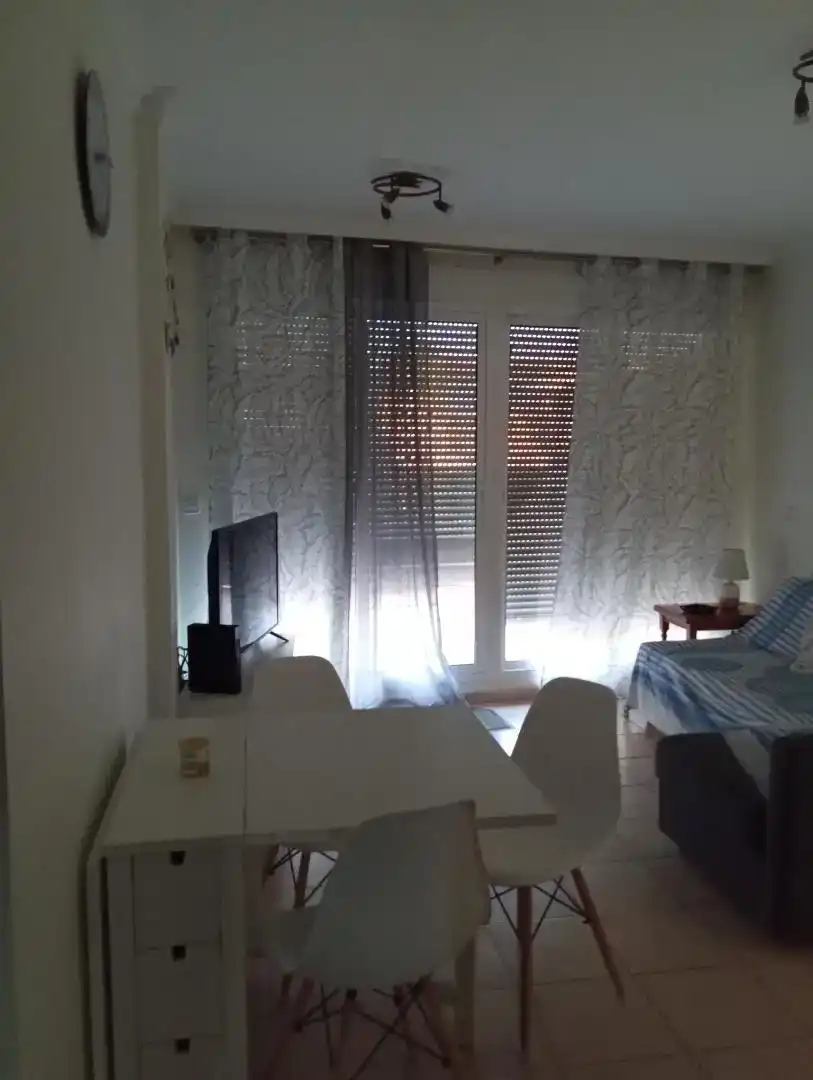Esszimmer von Wohnungen zur Miete in Oliva mit Klimaanlage, Privatgarten und Möbliert