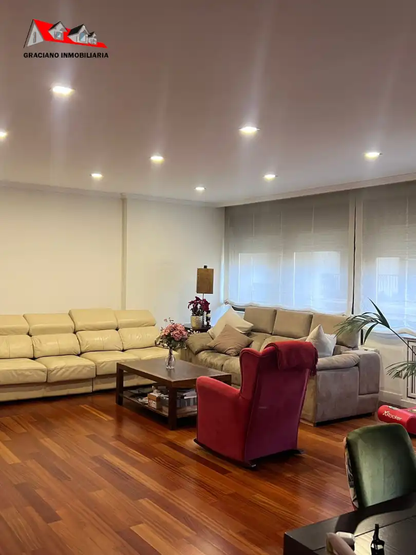 Flat with lift for sale in Centro