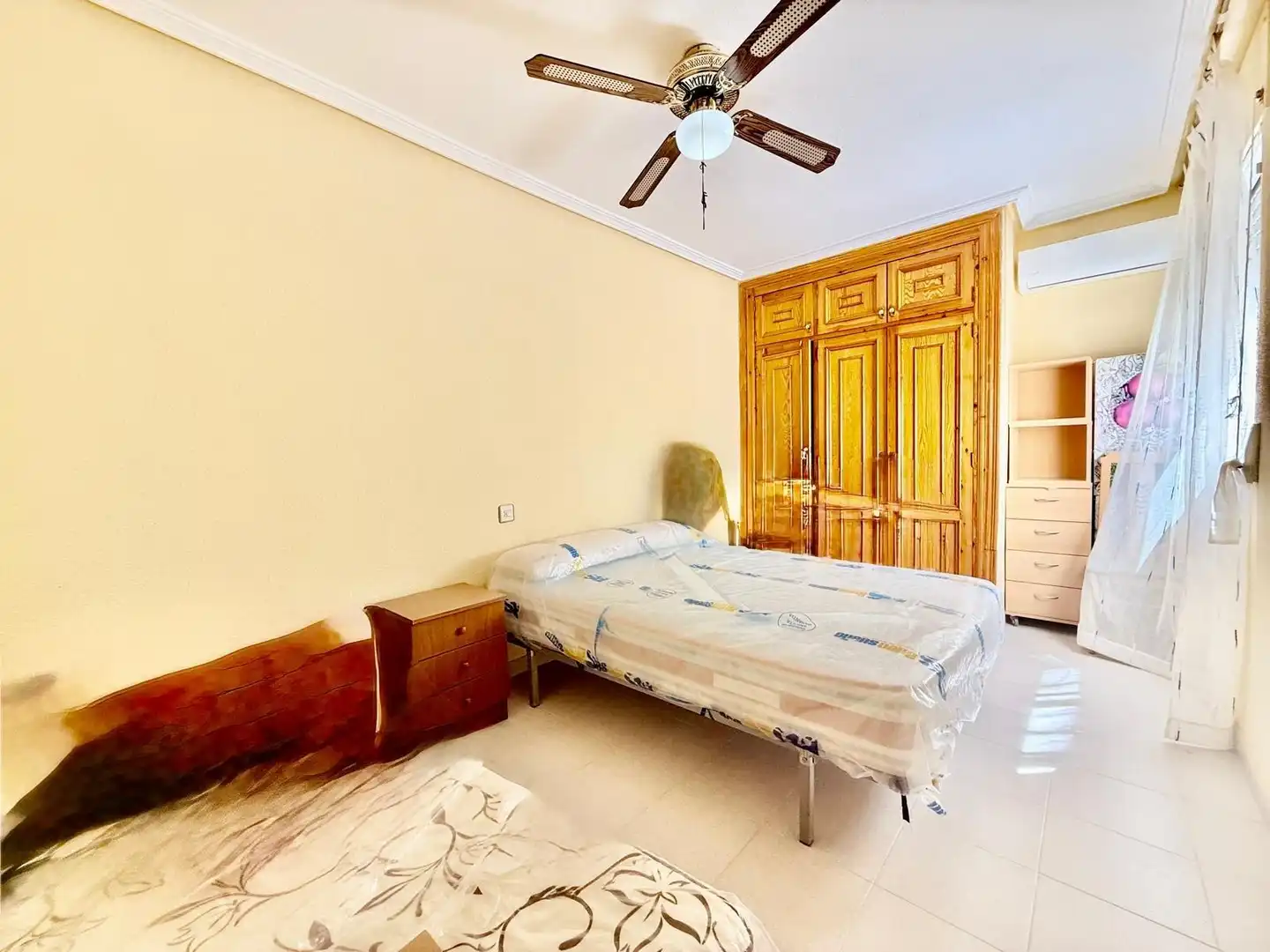 Habitación de Casa adosada en venta en San Pedro del Pinatar con Aire acondicionado, Jardín privado y Terraza