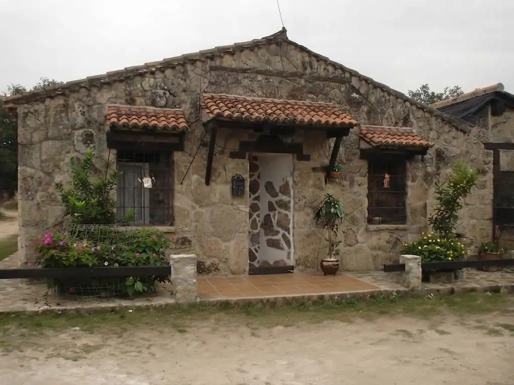 Vista exterior de Finca rústica en venta en Cabrero con Jardín privado y Piscina