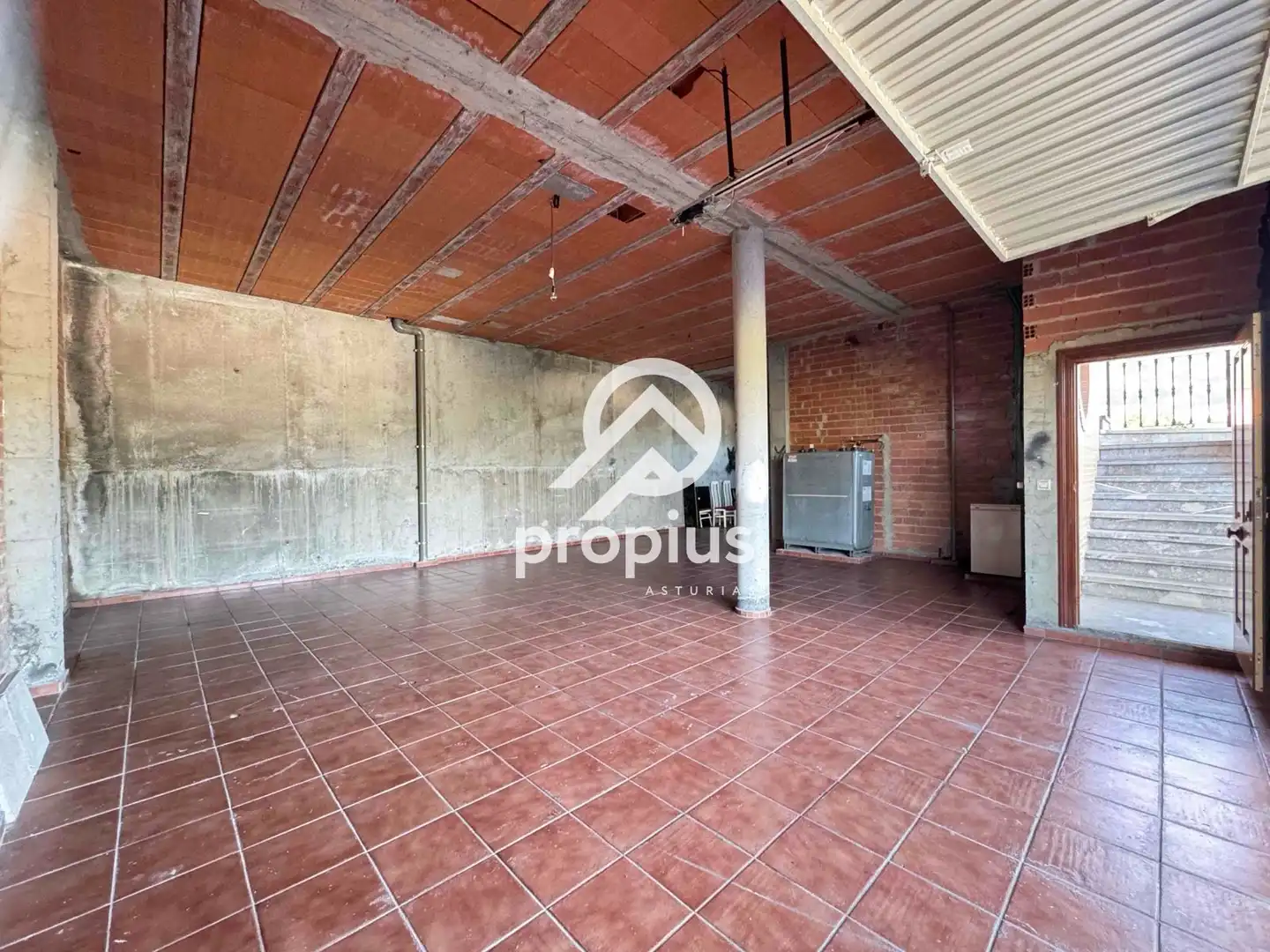 Casa adosada en venta en Piloña con Calefacción, Jardín privado y Parquet