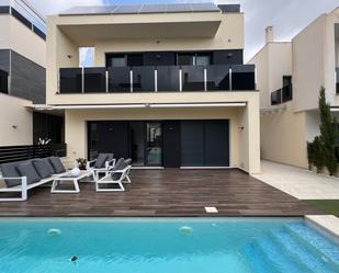 Swimming pool of House or chalet for sale in Orihuela  with Private garden, Terrace and Swimming Pool