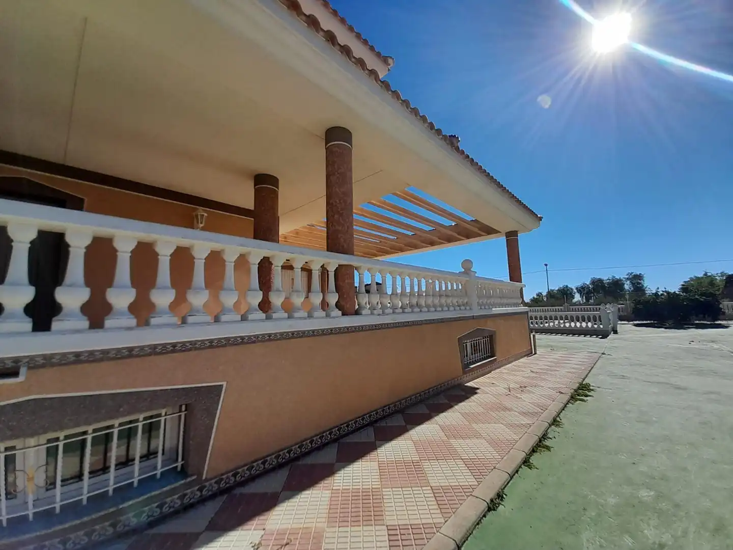 Vista exterior de Casa o xalet en venda en Alicante / Alacant amb Calefacció, Jardí privat i Terrassa