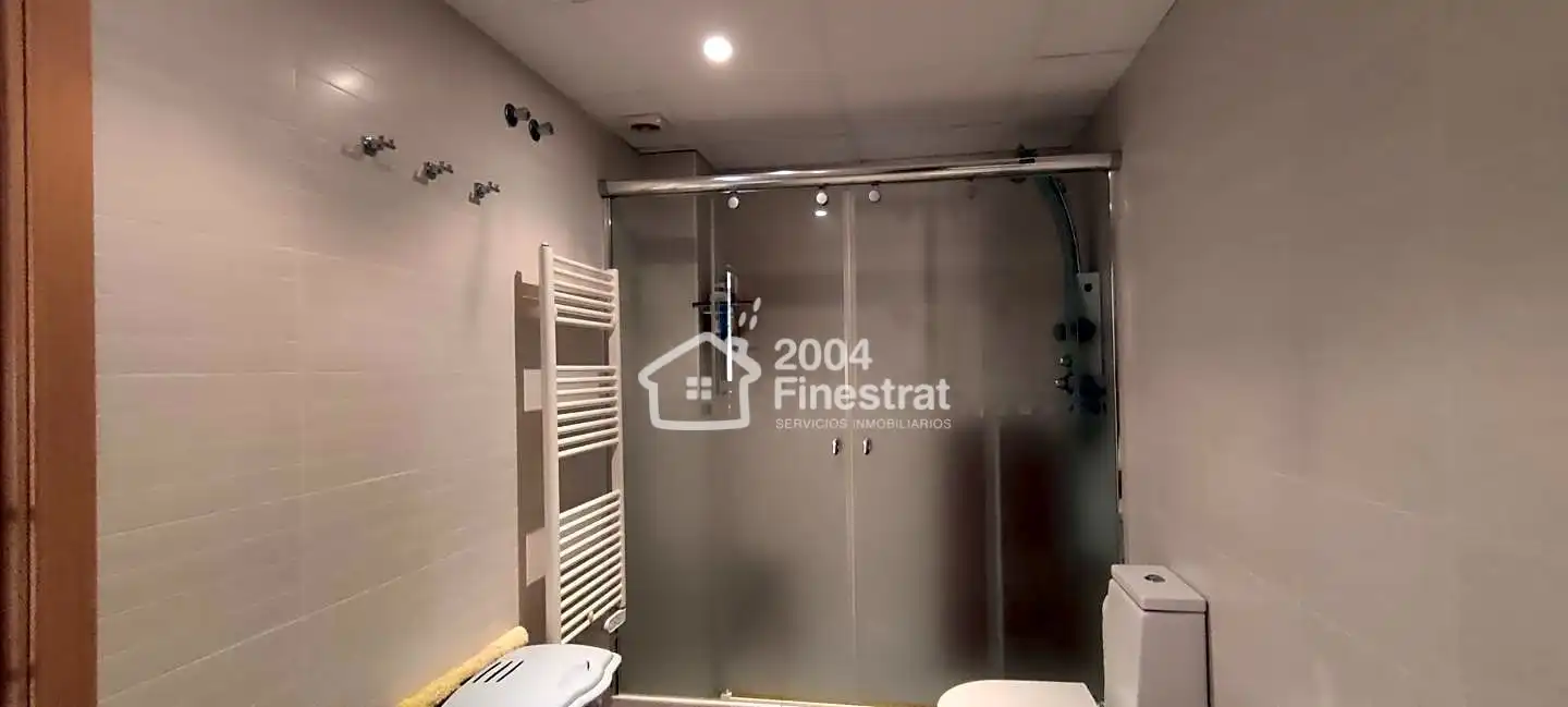 Bany de Casa o xalet en venda en Finestrat amb Aire condicionat, Terrassa i Piscina