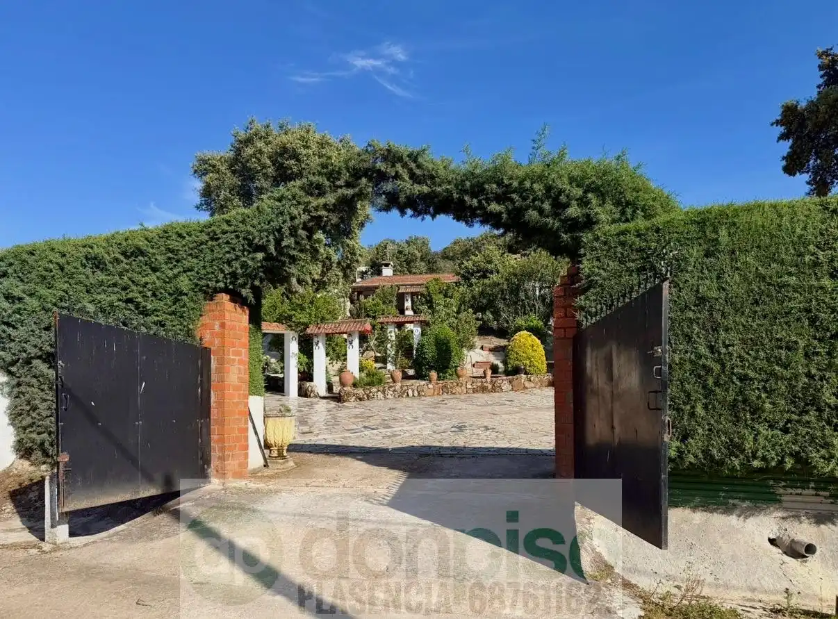 Casa rústica amb piscina en venda a Malpartida de Plasencia, imagen 4