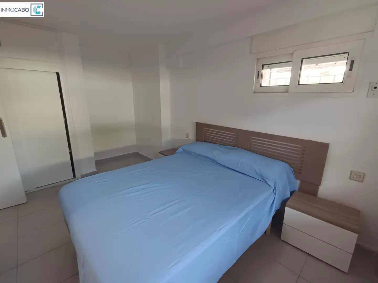 Dormitori de Apartament de lloguer en Los Alcázares amb Aire condicionat, Terrassa i Traster